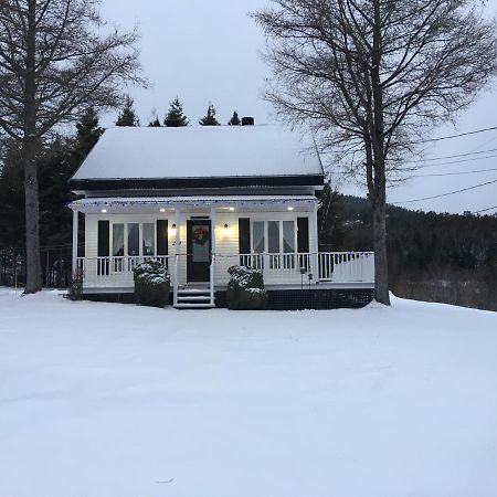 Gite De La Colline Baie-Sainte-Catherine Exterior foto